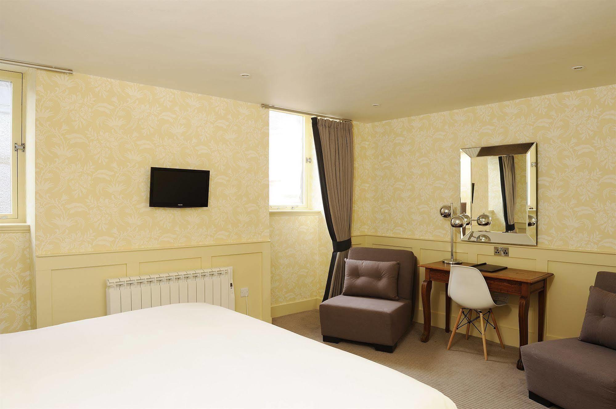 Grove House Hotel 3*