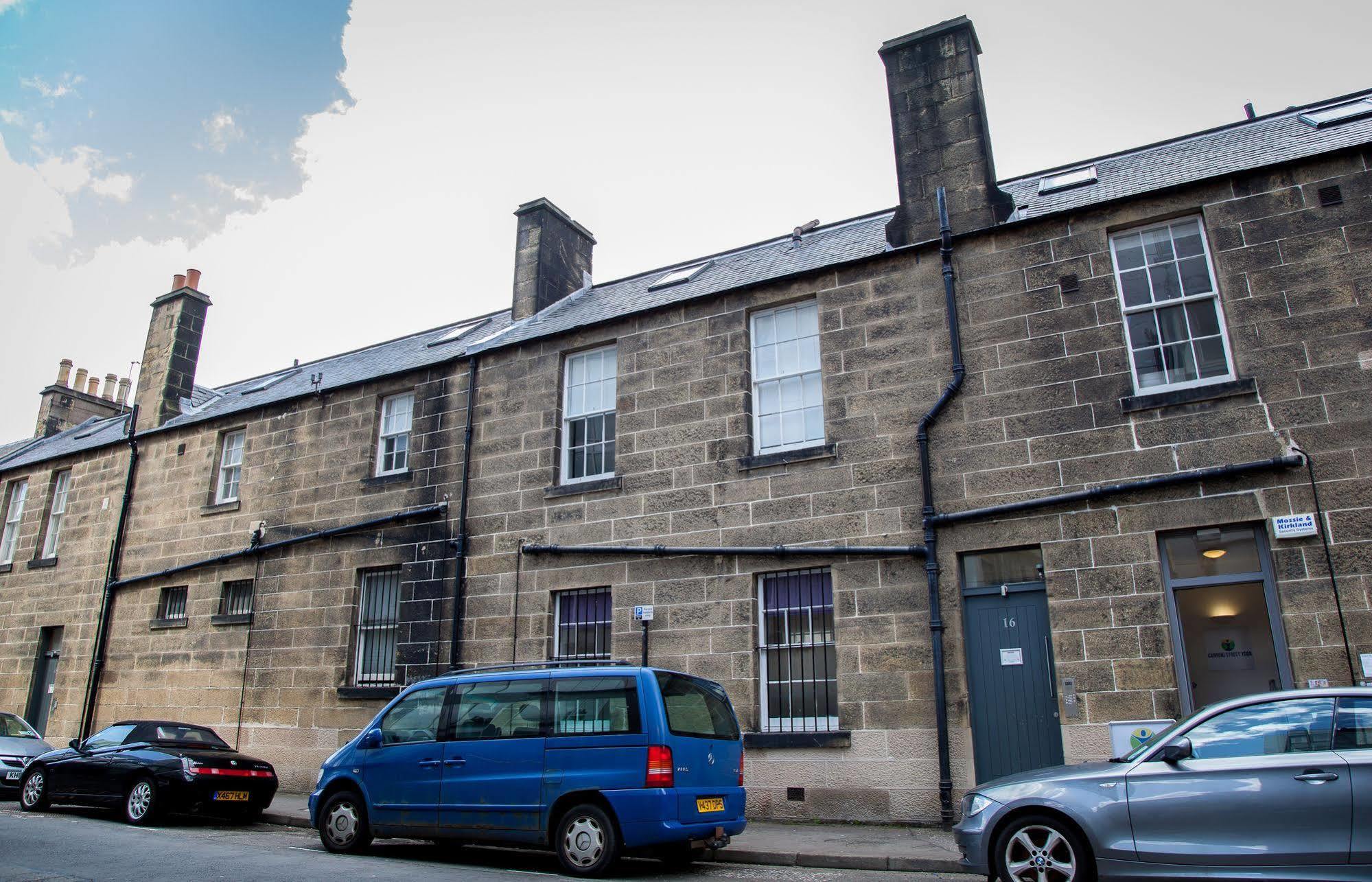 My-canning Street Apartment