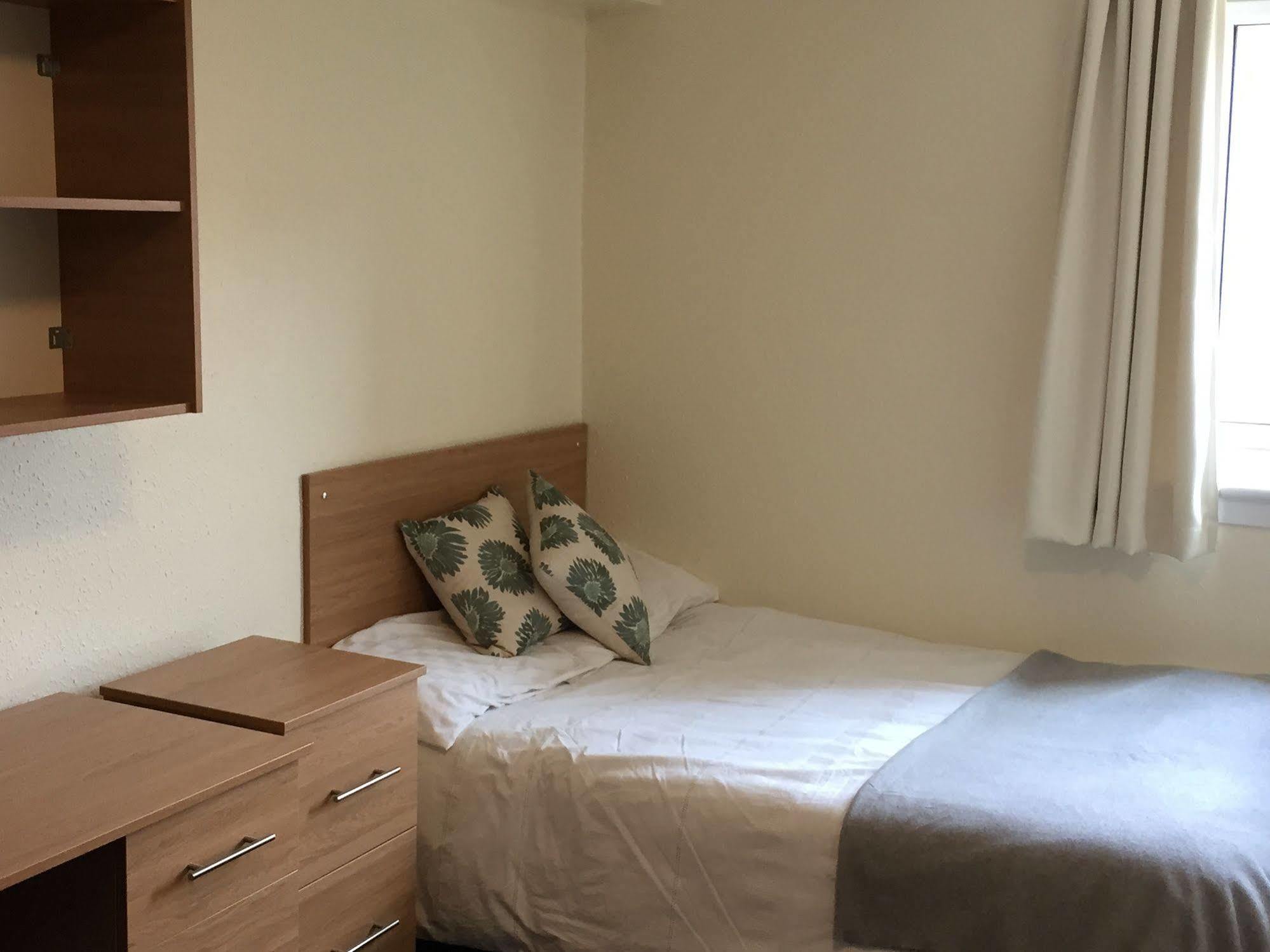 Destiny Student - Meadow Court * Édimbourg
