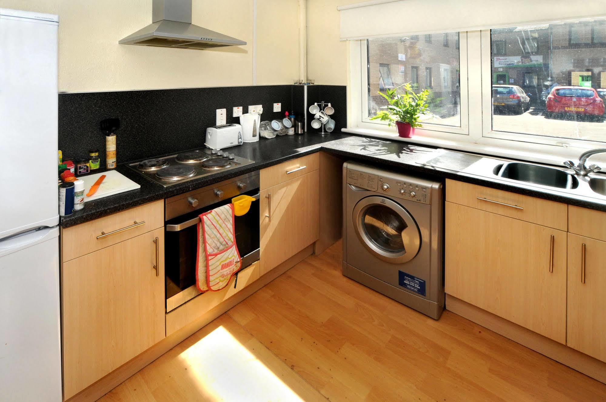 Destiny Student - Meadow Court Appartement *