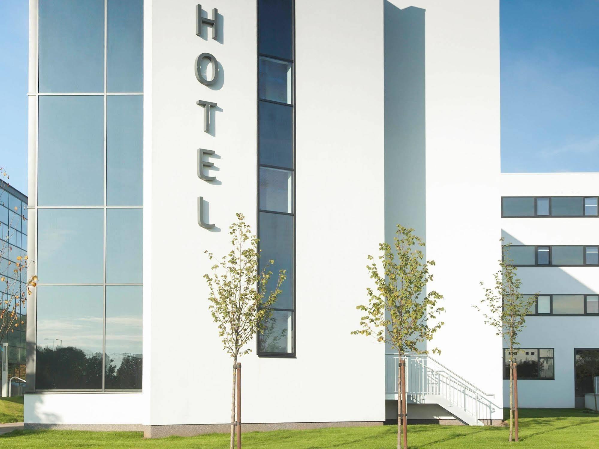 Ibis Budget Park 3*