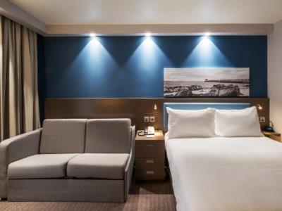 Hampton By Hilton West End Hotel