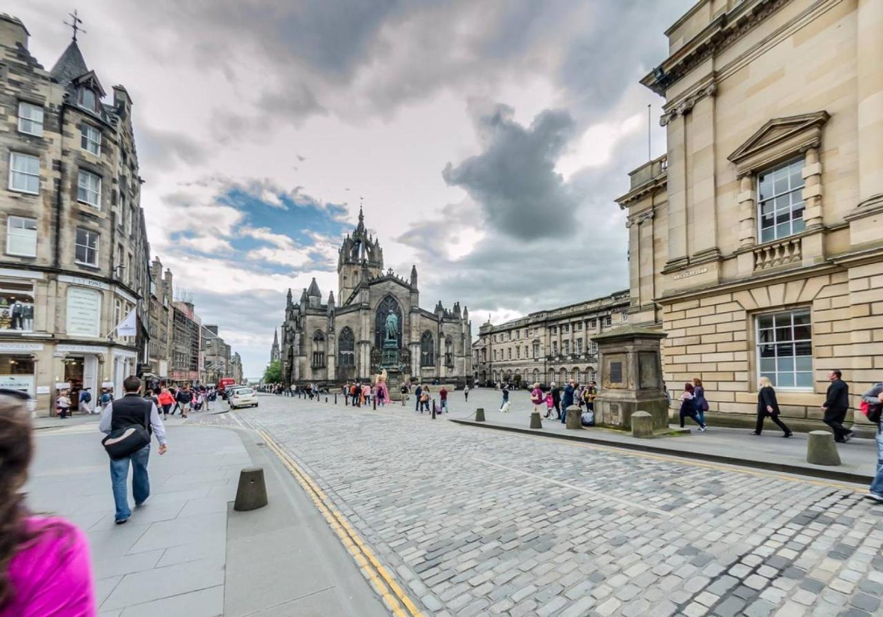 Altido Castle Terrace 3 Bedroom - Old Town EDI