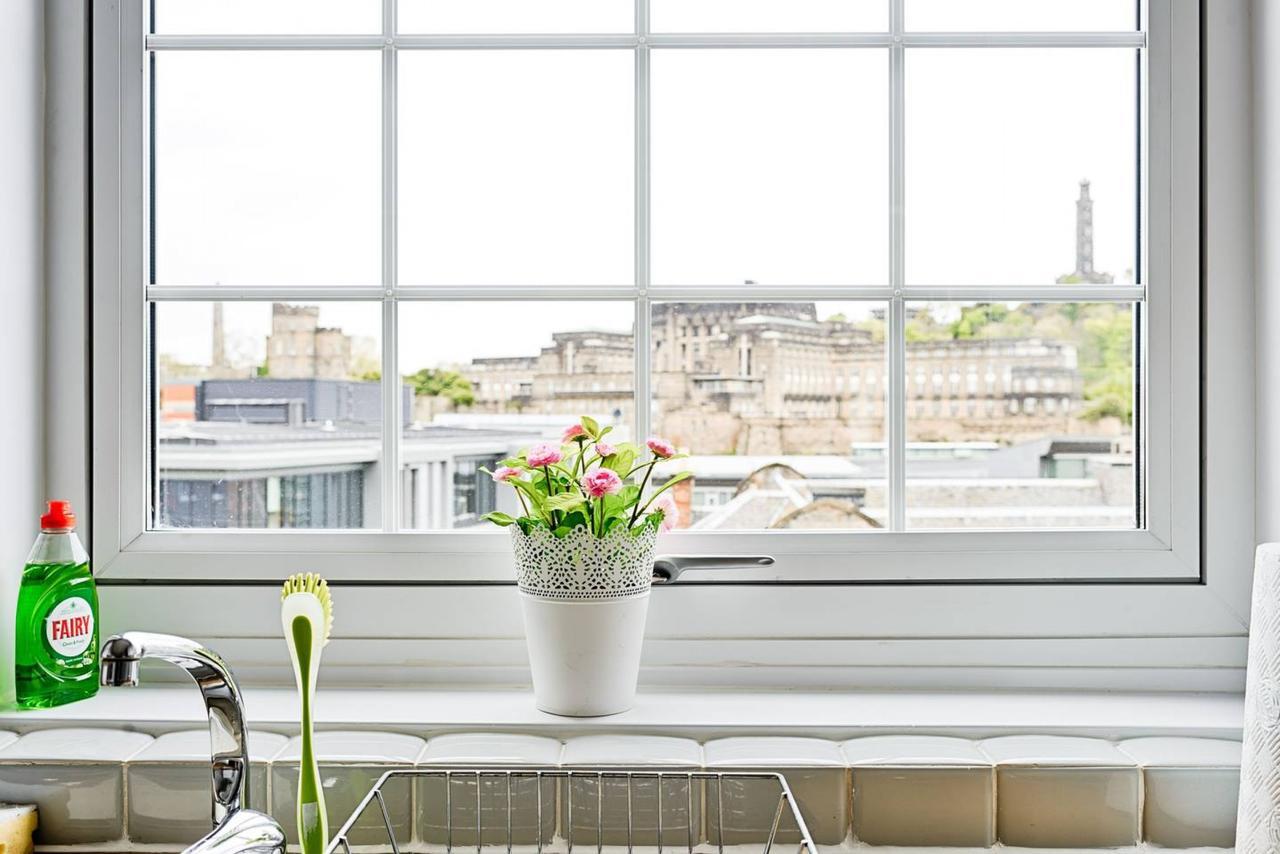 Apartment Joivy Bright Royal Mile Edinburgh