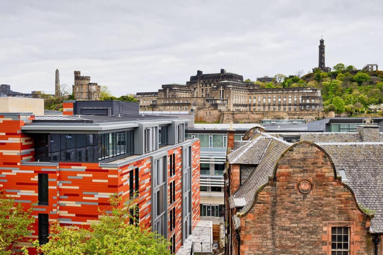 Joivy Bright Royal Mile Edinburgh