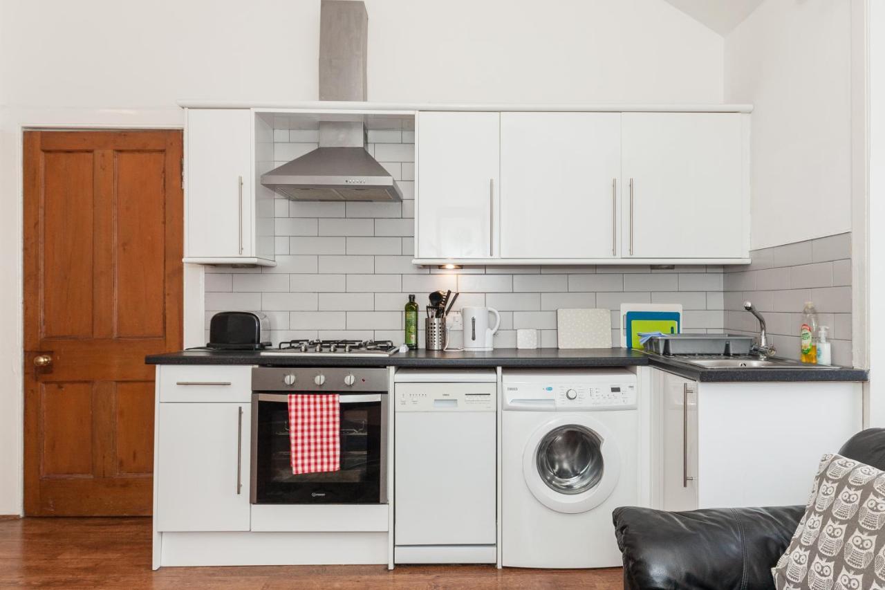 Old Town Apartment *