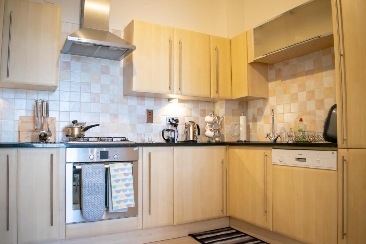 Apartment Beautifully Renovated -central Edinburgh