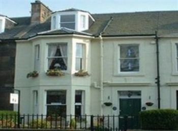 Mackenzie Guest house 3*