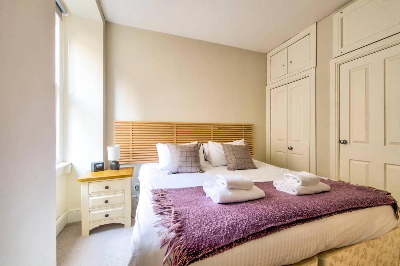 Joivy Amazing Location! Lovely Rose St In New Town Apartment Edinburgh