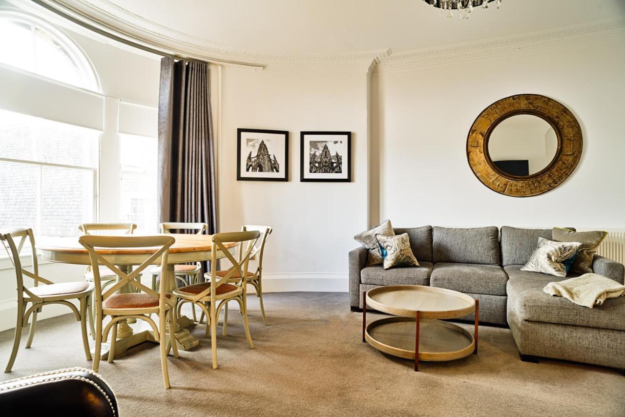 Joivy Luxury Flats On George Street Apartment