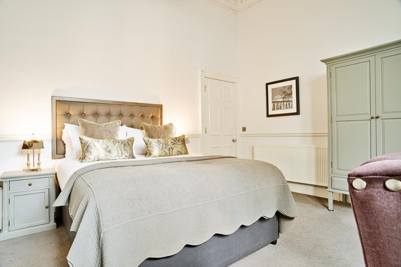 Joivy Luxury Flats On George Street Edinburgh