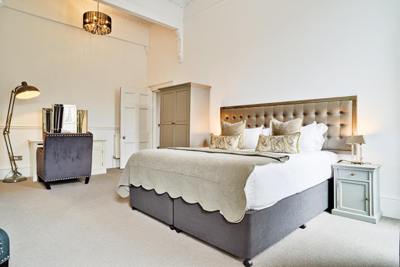 Joivy Luxury Flats On George Street * Edinburgh