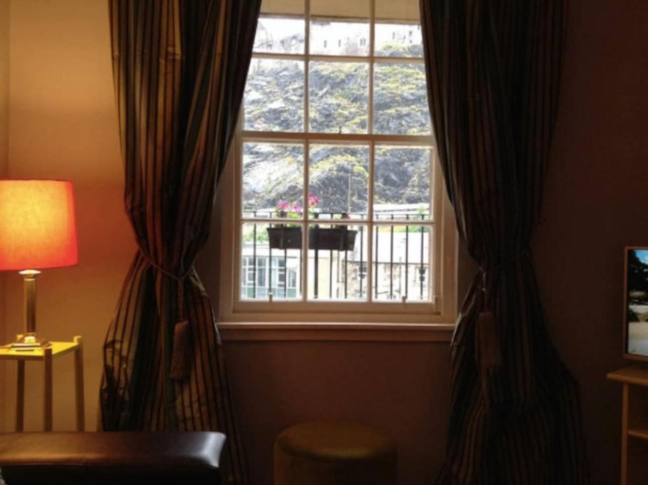 Apartment Joivy Stylish Castle View EDI