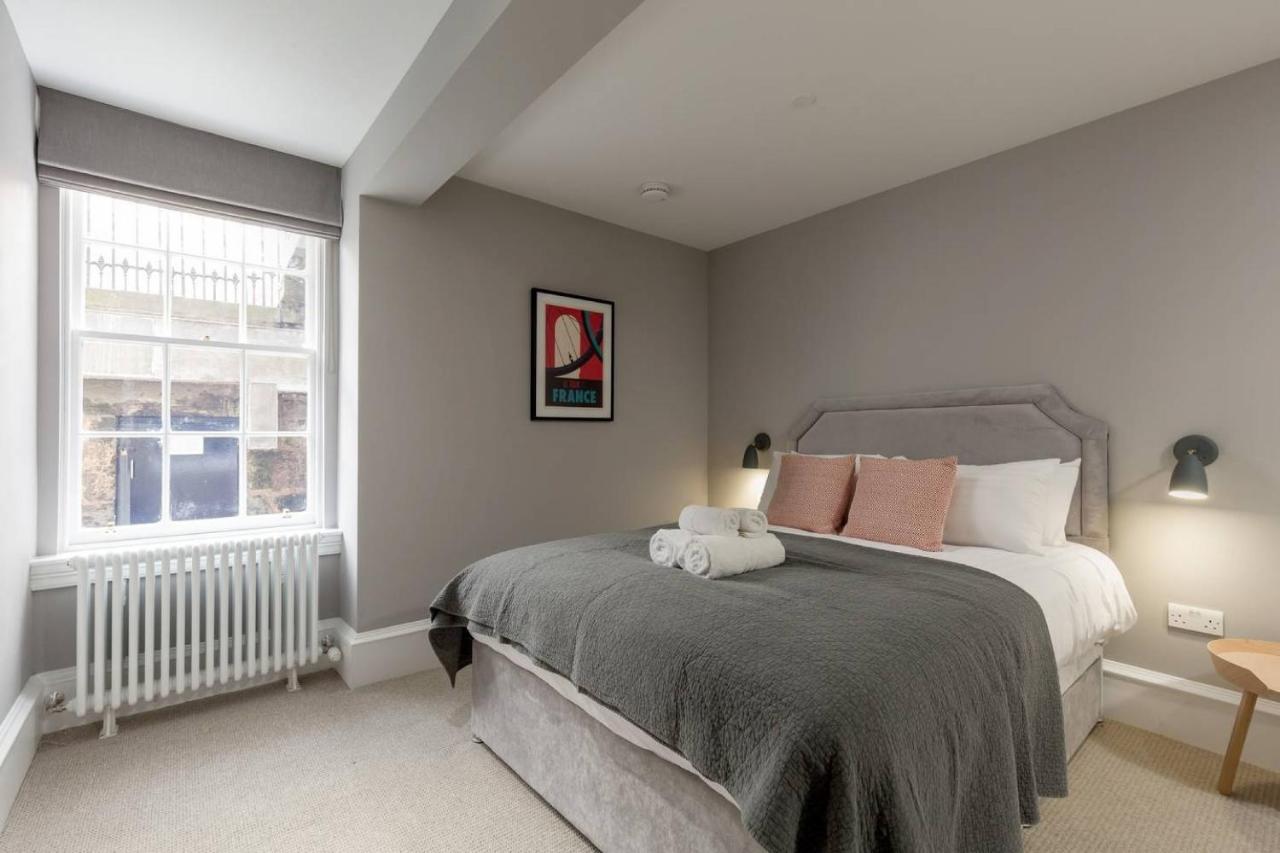 Joivy Luxurious 2br Near Haymarket Station * Édimbourg