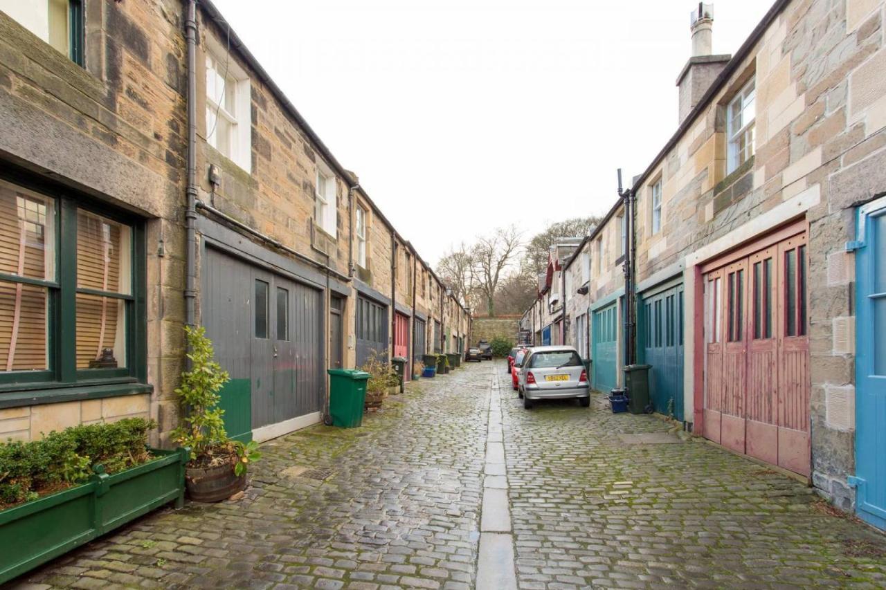 Altido Spacious 3br Mews House Behind Calton Hill * EDI