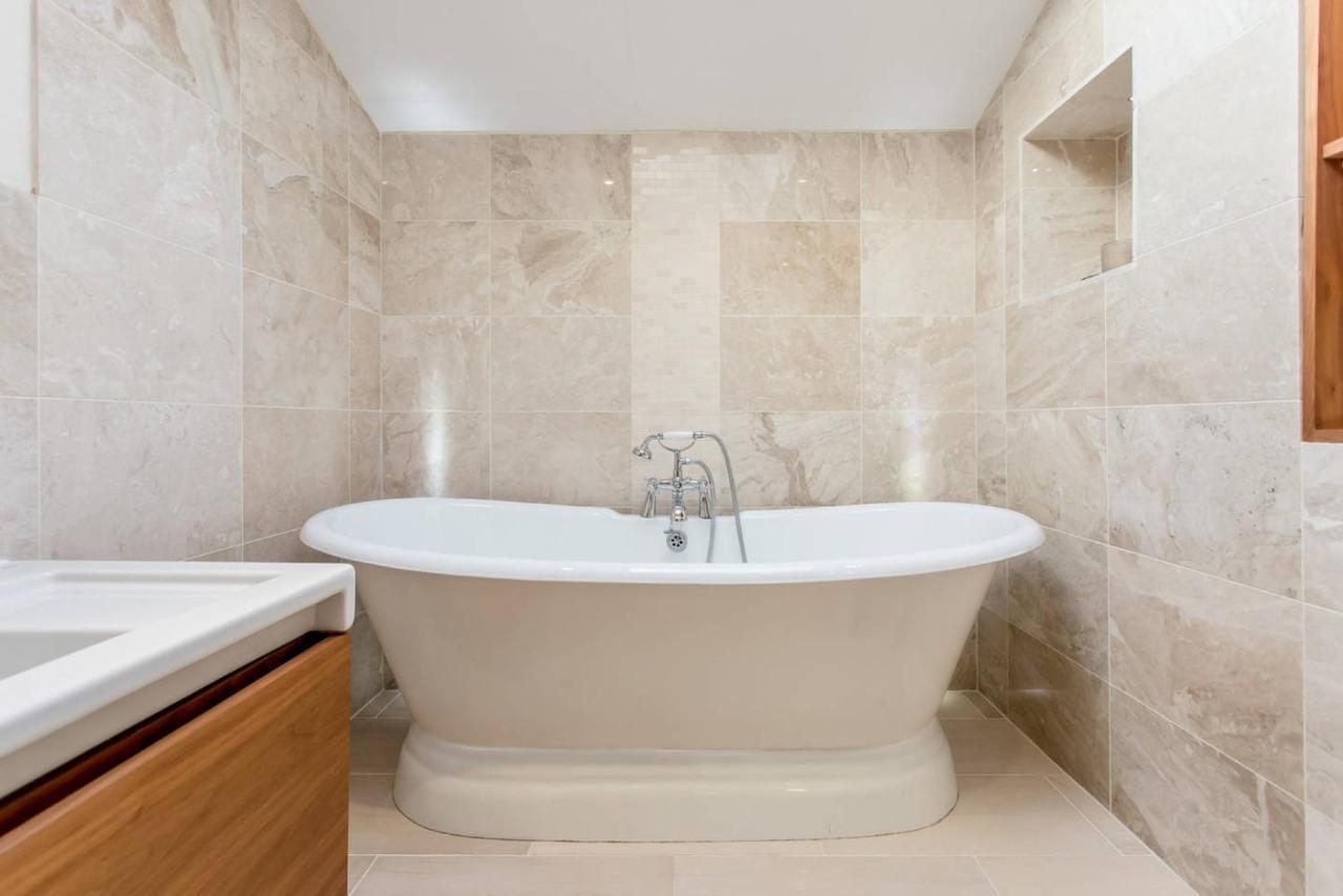 Vakantiehuis Altido Spacious 3br Mews House Behind Calton Hill EDI