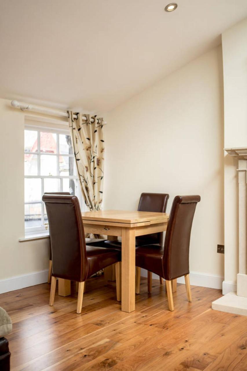 Vakantiehuis Altido Spacious 3br Mews House Behind Calton Hill