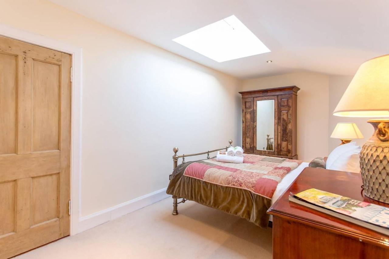 Vakantiehuis Altido Spacious 3br Mews House Behind Calton Hill *