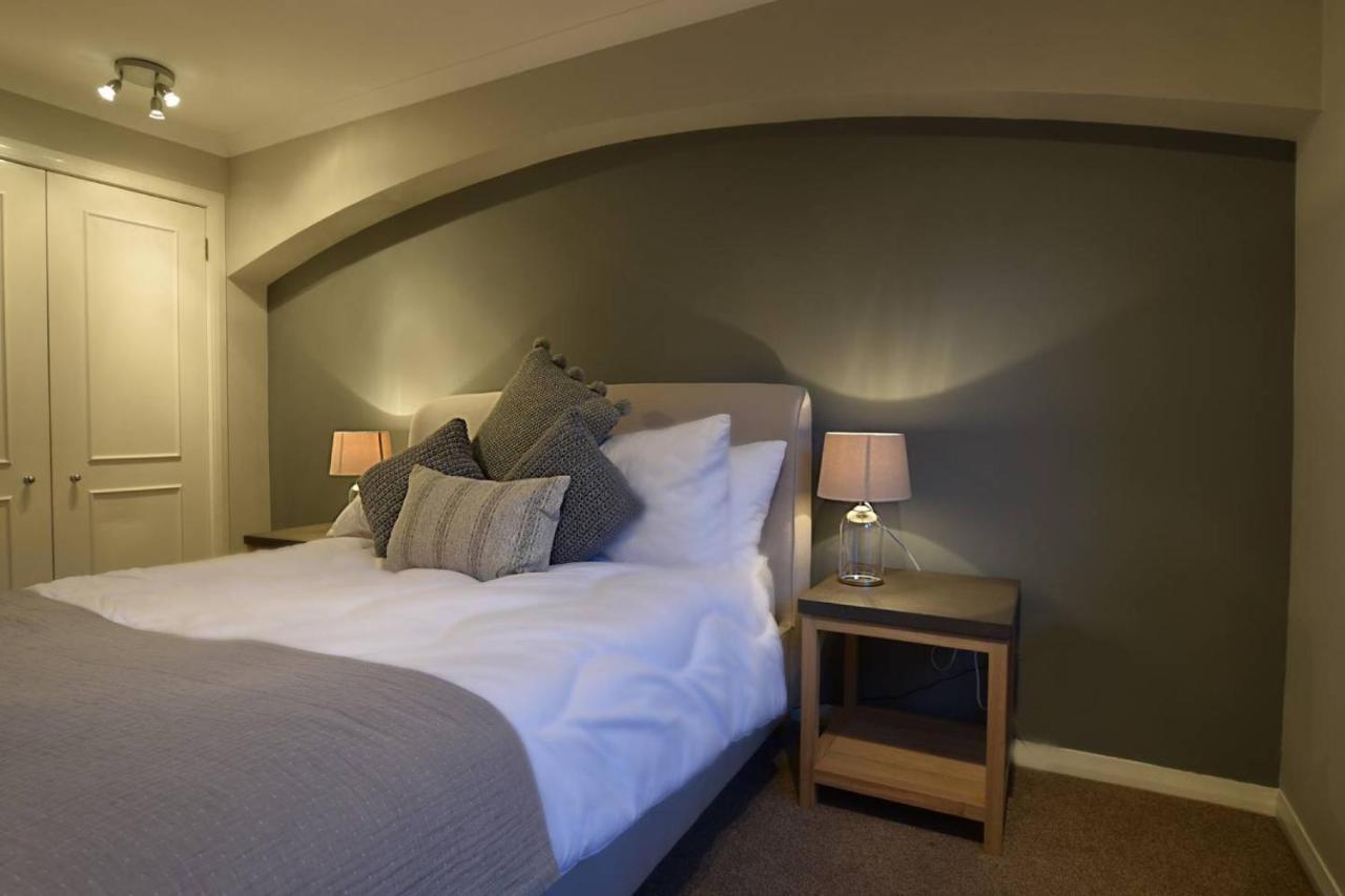 Joivy Stylish Apt Next To Dean Village With Free Parking Edinburgh