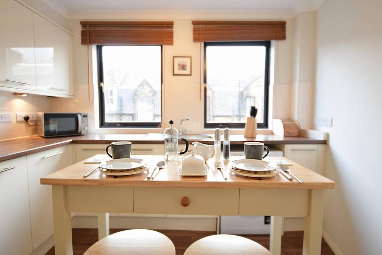 Joivy Stylish Apt Next To Dean Village With Free Parking Apartment Edinburgh