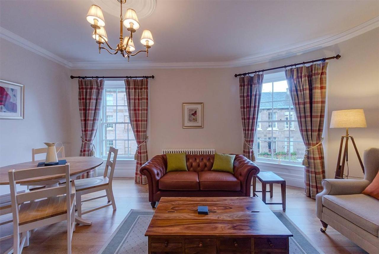 Joivy Stylish In Trendy New Town Location Apartment *
