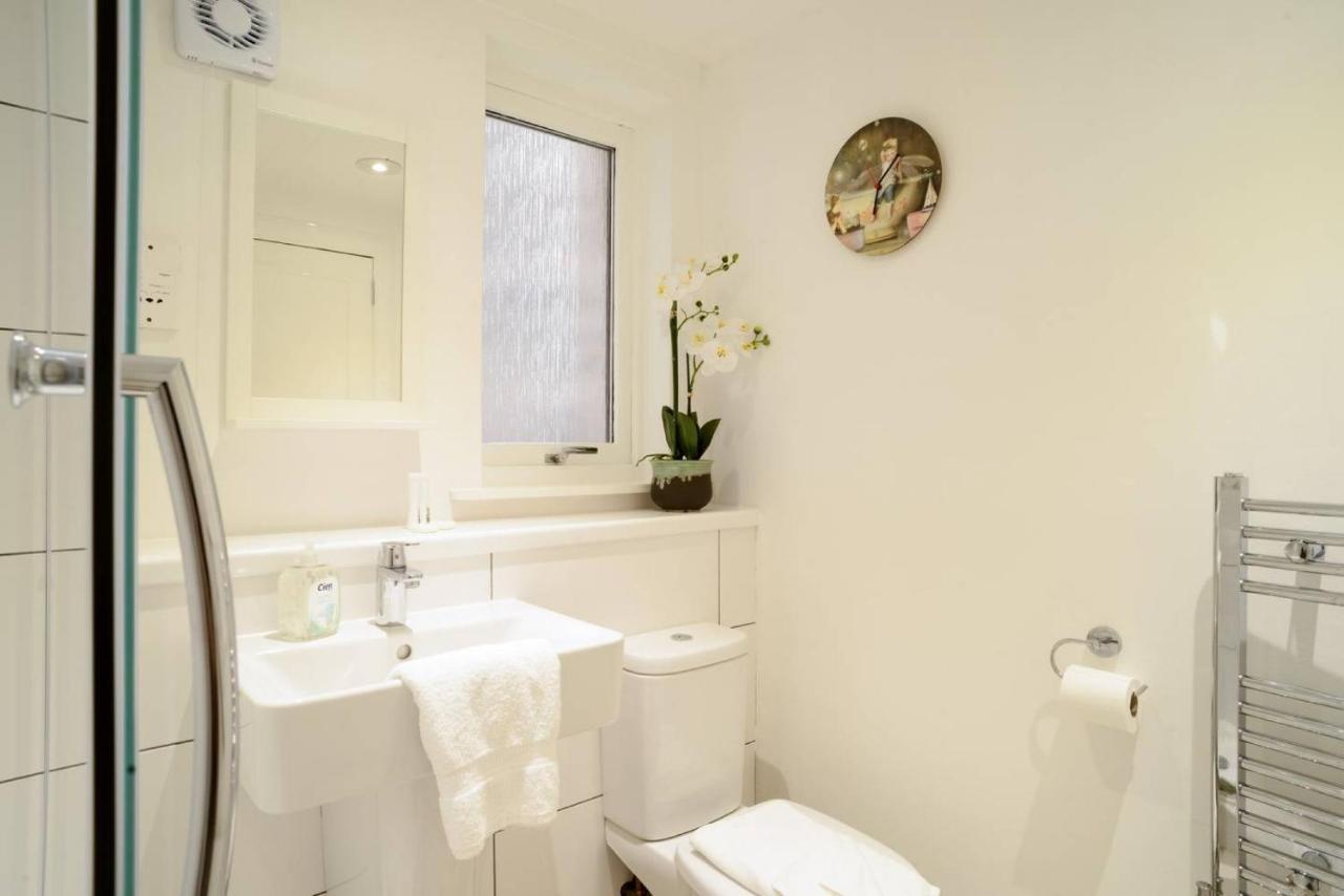 Apartment Altido Lovely For 4 With Free Parking EDI