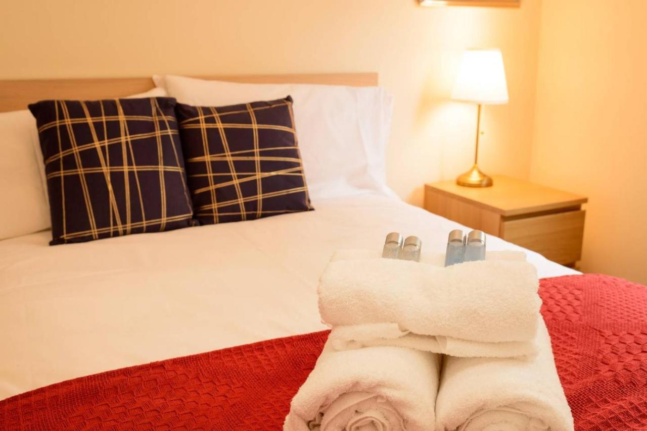 Apartment Altido Lovely For 4 With Free Parking *