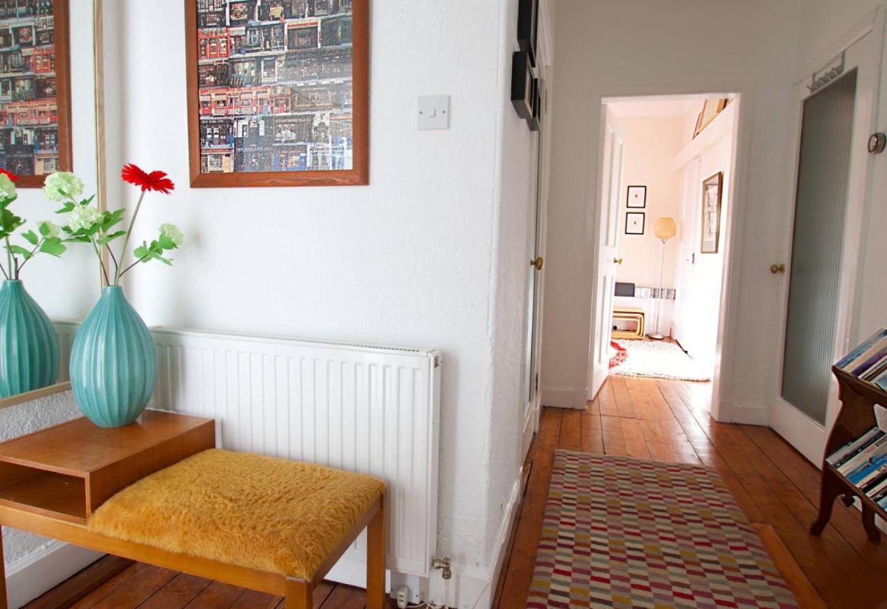 Joivy Bright Flat With Workspace In New Town *