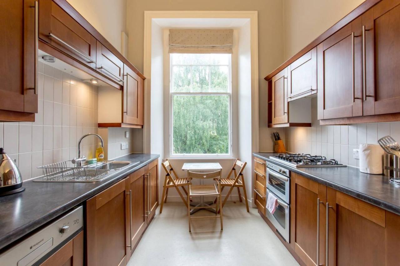 Apartment Joivy Spacious In New Town Prime Location