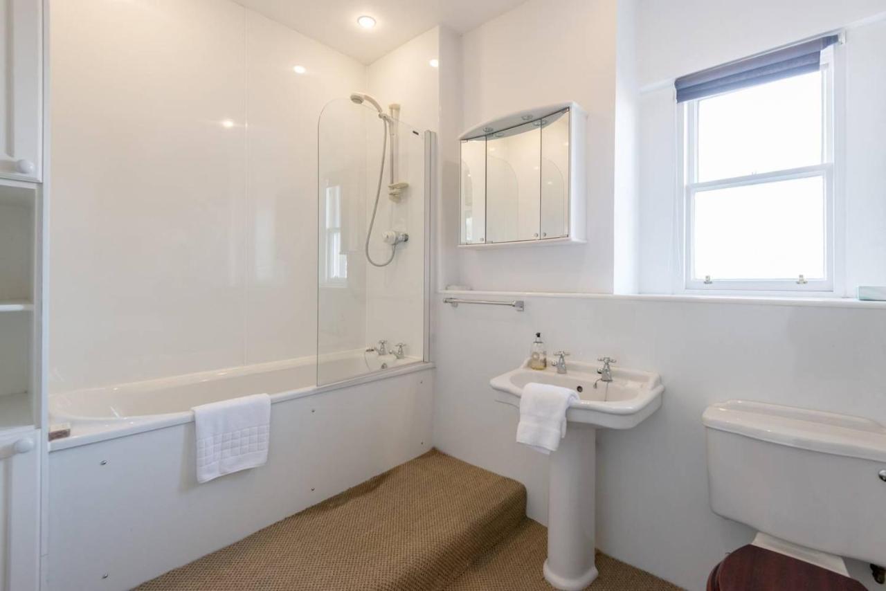 Apartment Altido Lovely 2-bedroom With Garden Close To Old Town *