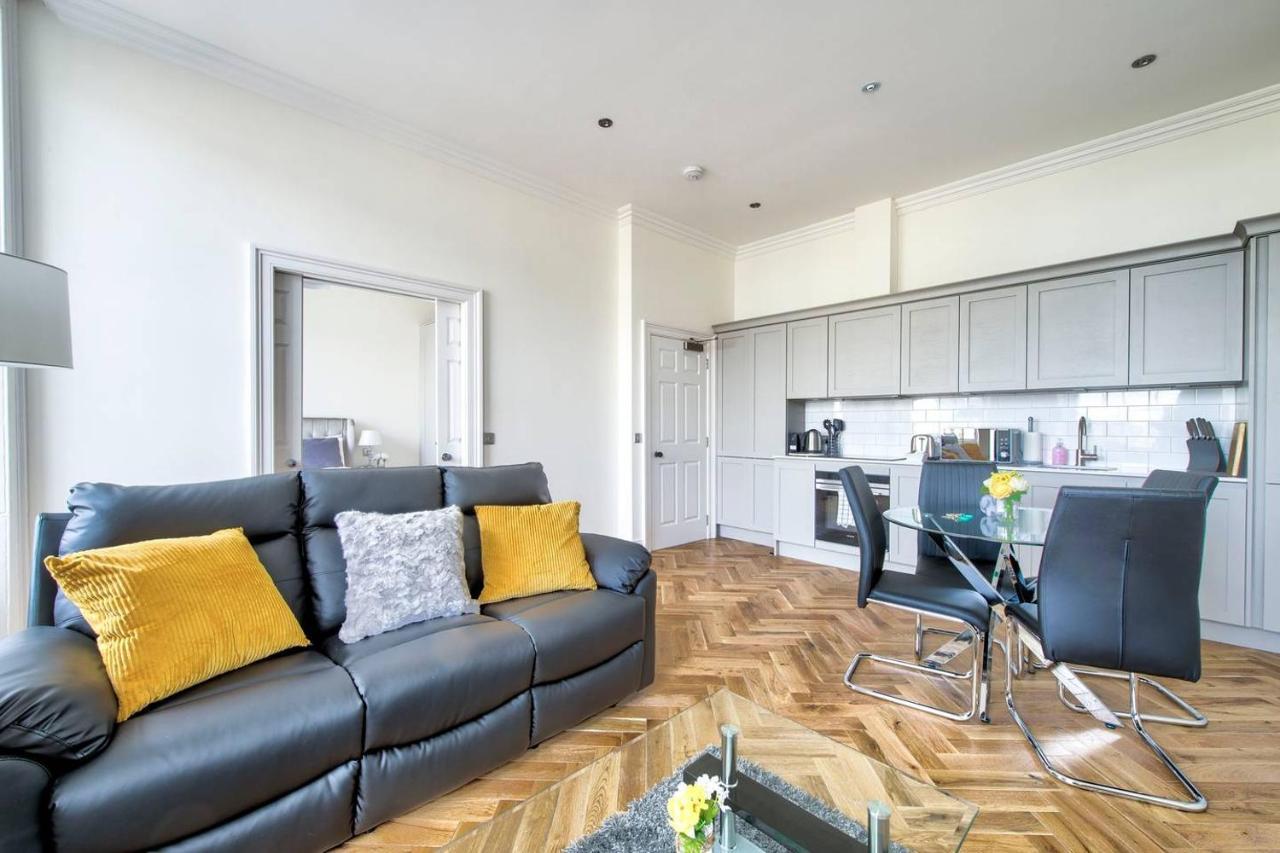 Guestready - Modern 5 Minutes Walk From Princes Street Apartment