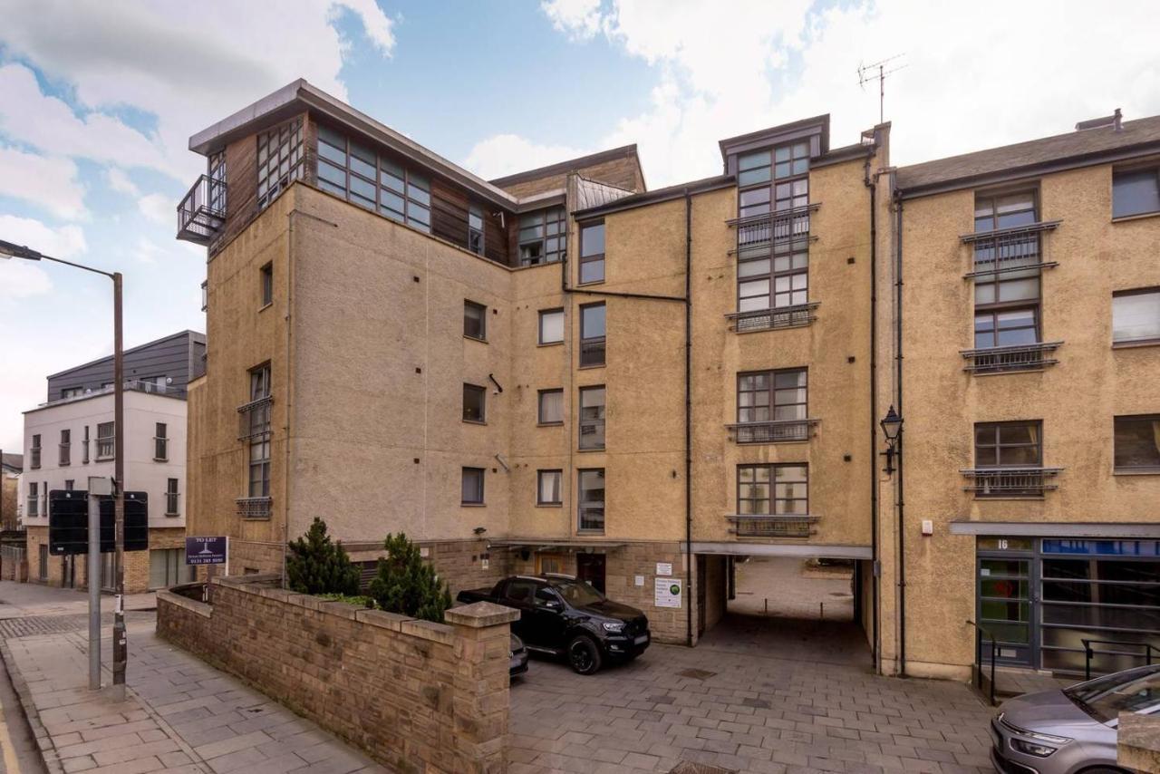 Joivy Old Town With Parking Close To Royal Mile Apartment Edinburgh