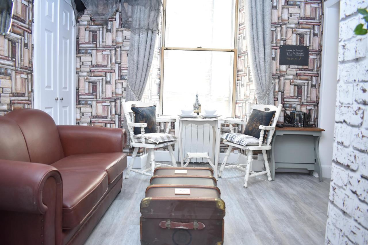 Magical Wizarding In Heart Of Appartement *