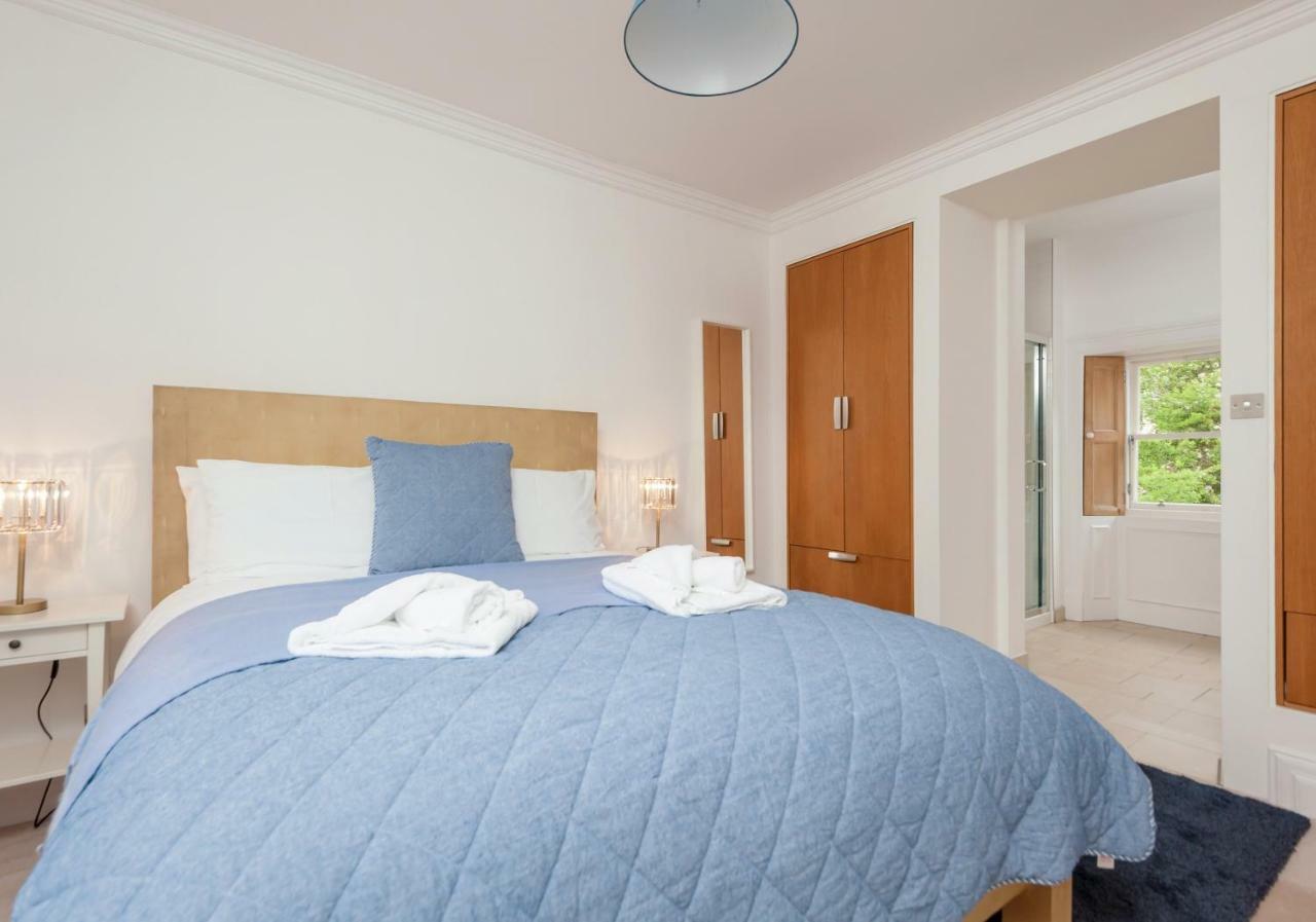 Holiday home The Lochside House Edinburgh