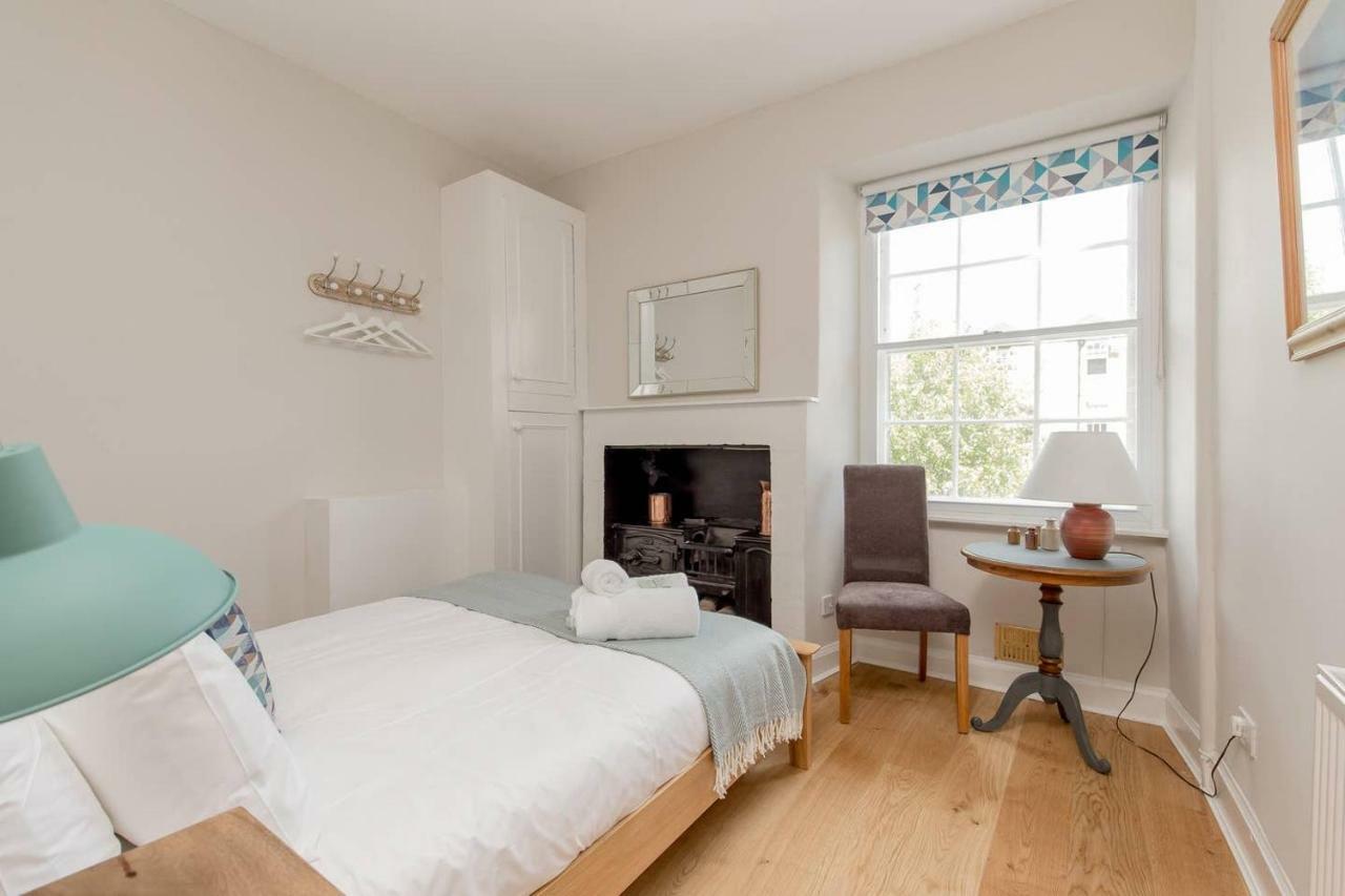 Apartment Altido Elegant Georgian 2-bedrm Apt In Heart Of Old Town Edinburgh