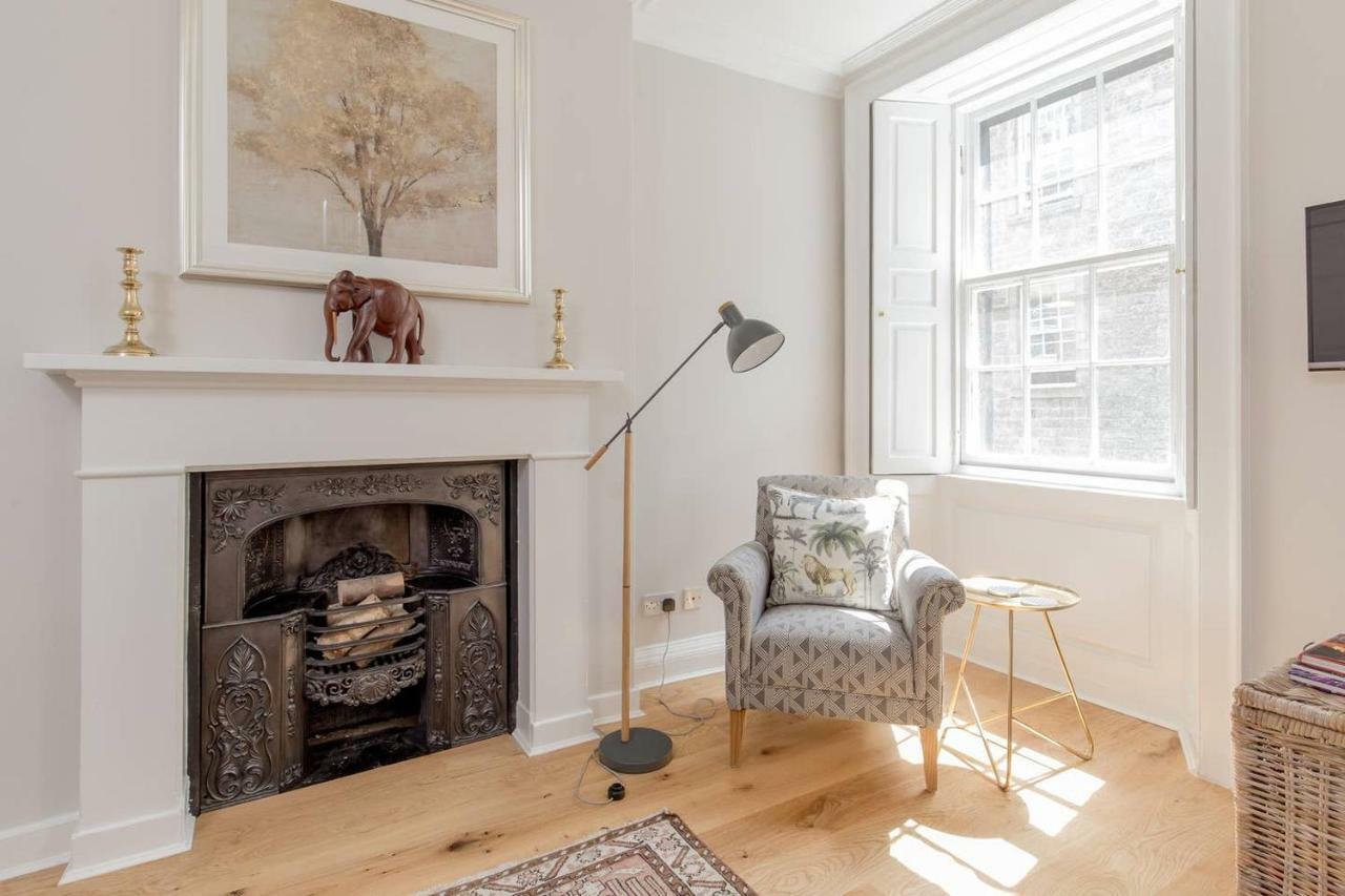 Apartment Altido Elegant Georgian 2-bedrm Apt In Heart Of Old Town Edinburgh