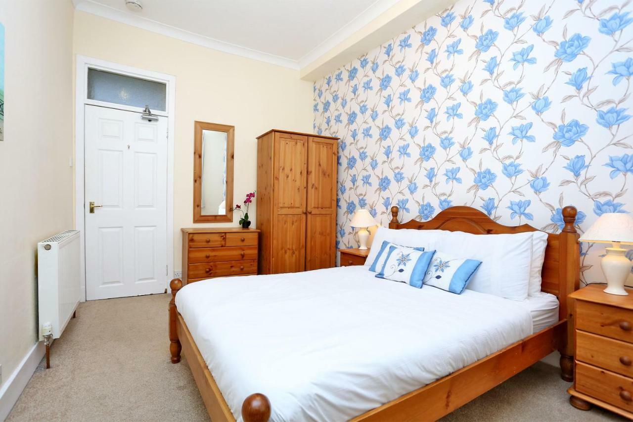 Apartment World's End - Historic 2 Bed On The Royal Mile, Sleeps 4 Edinburgh