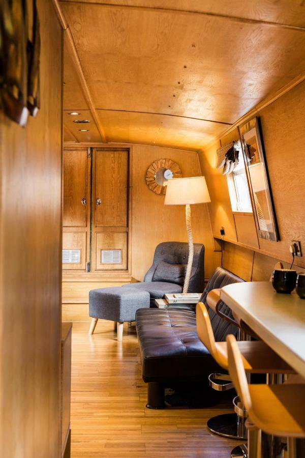 Botel Edinburgh - Houseboats 4*