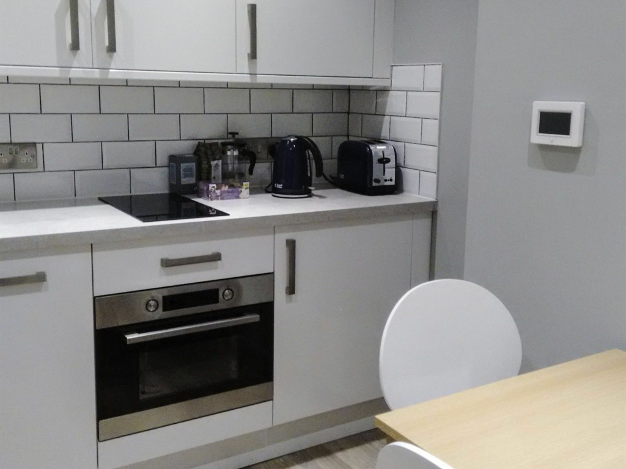 Nine Apartment *
