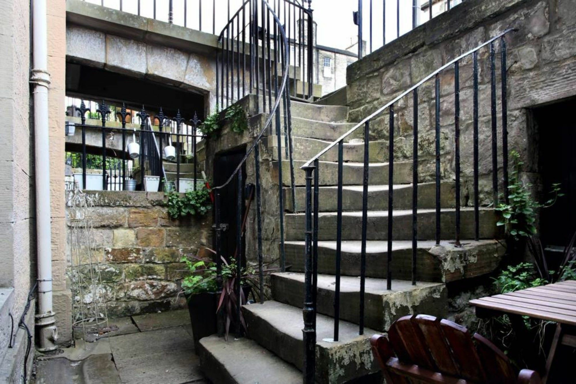New Town Flat 10 Mins From Princes Street Edinburgh