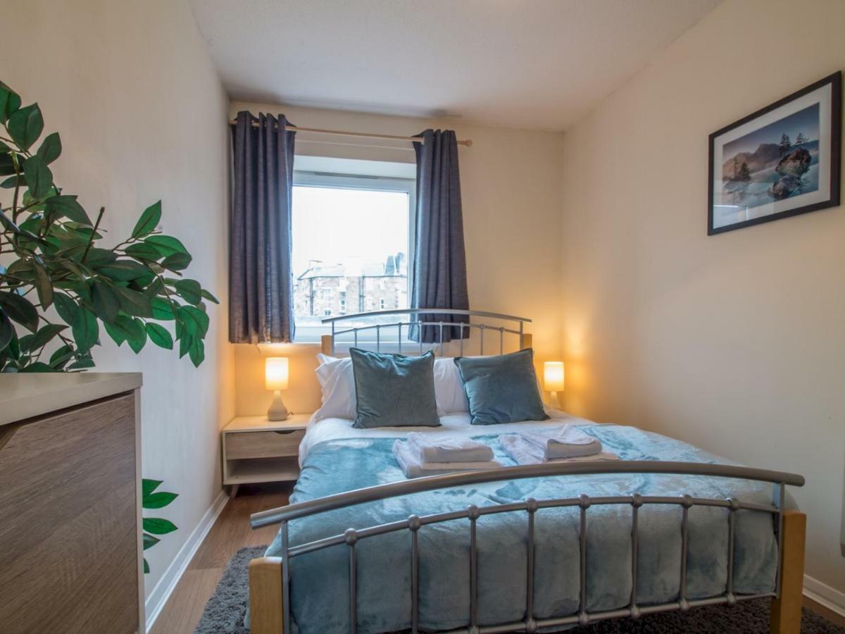 Bright & Tranquil Near Centre With Free Parking! * Edinburgh