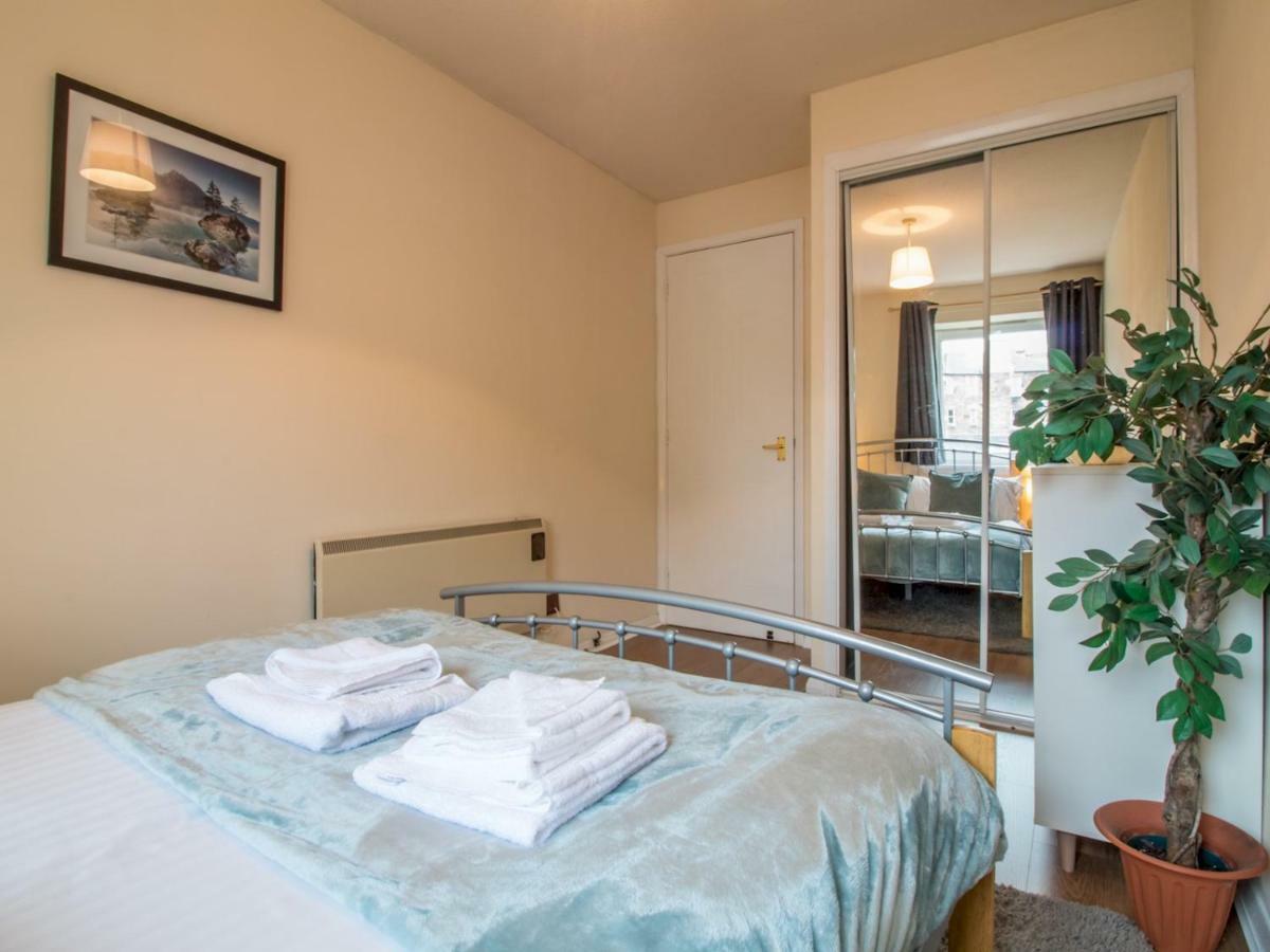 Bright & Tranquil Near Centre With Free Parking! Apartment