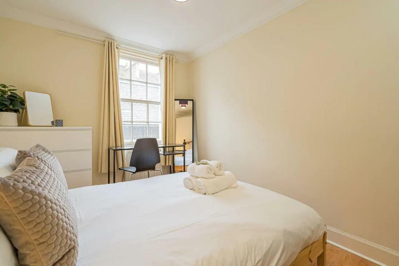 2br Grassmarket With Castle View