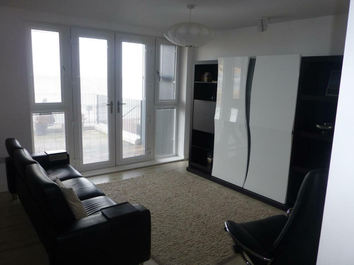 Apartment On The Beach