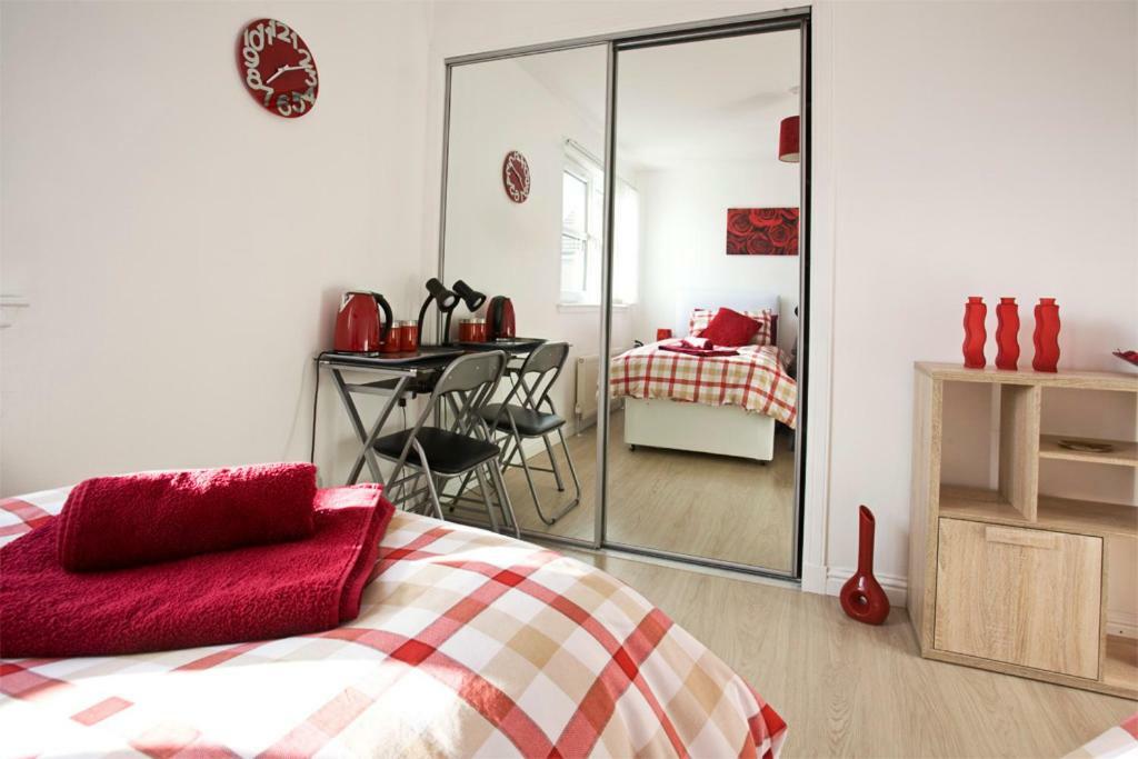 Gala - Free Parking Homestay