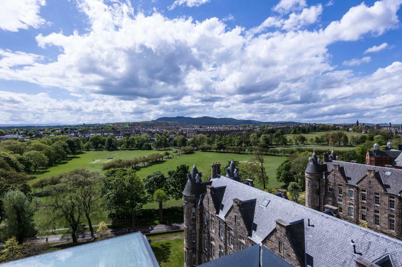 Stunning Quartermile Penthouse EDI