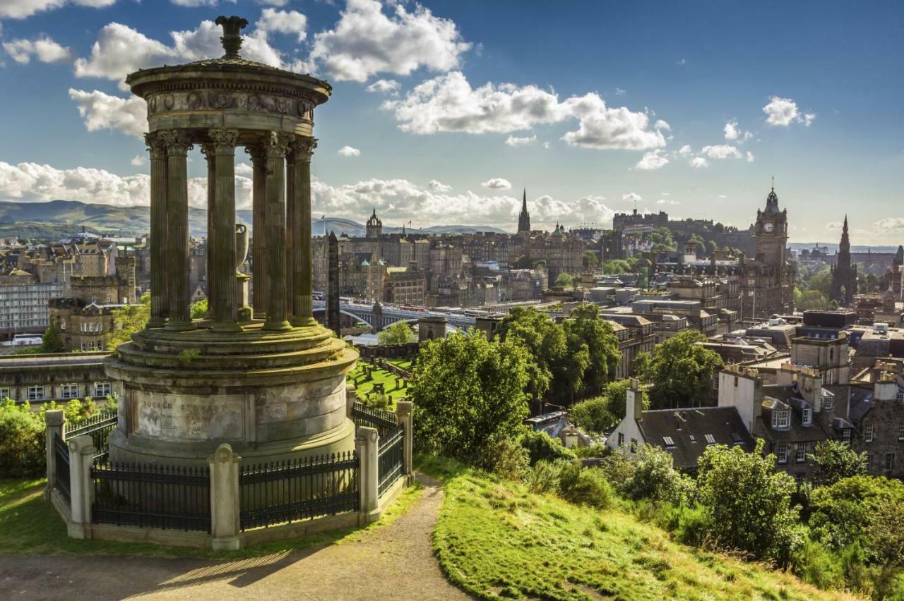 Cozy With Character Vibrant Style Flat At Leith Links Park Apartment Edinburgh