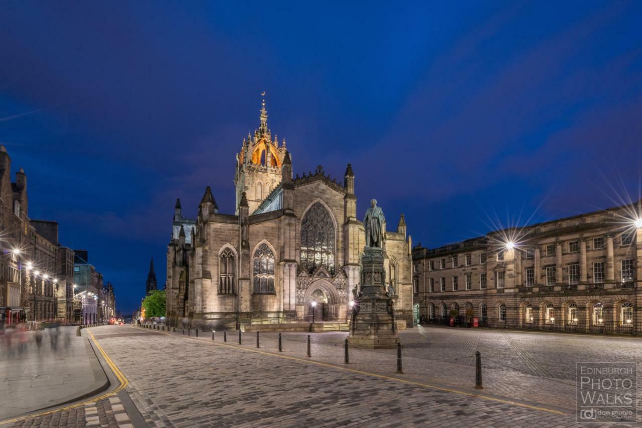 Royal Mile St Giles St