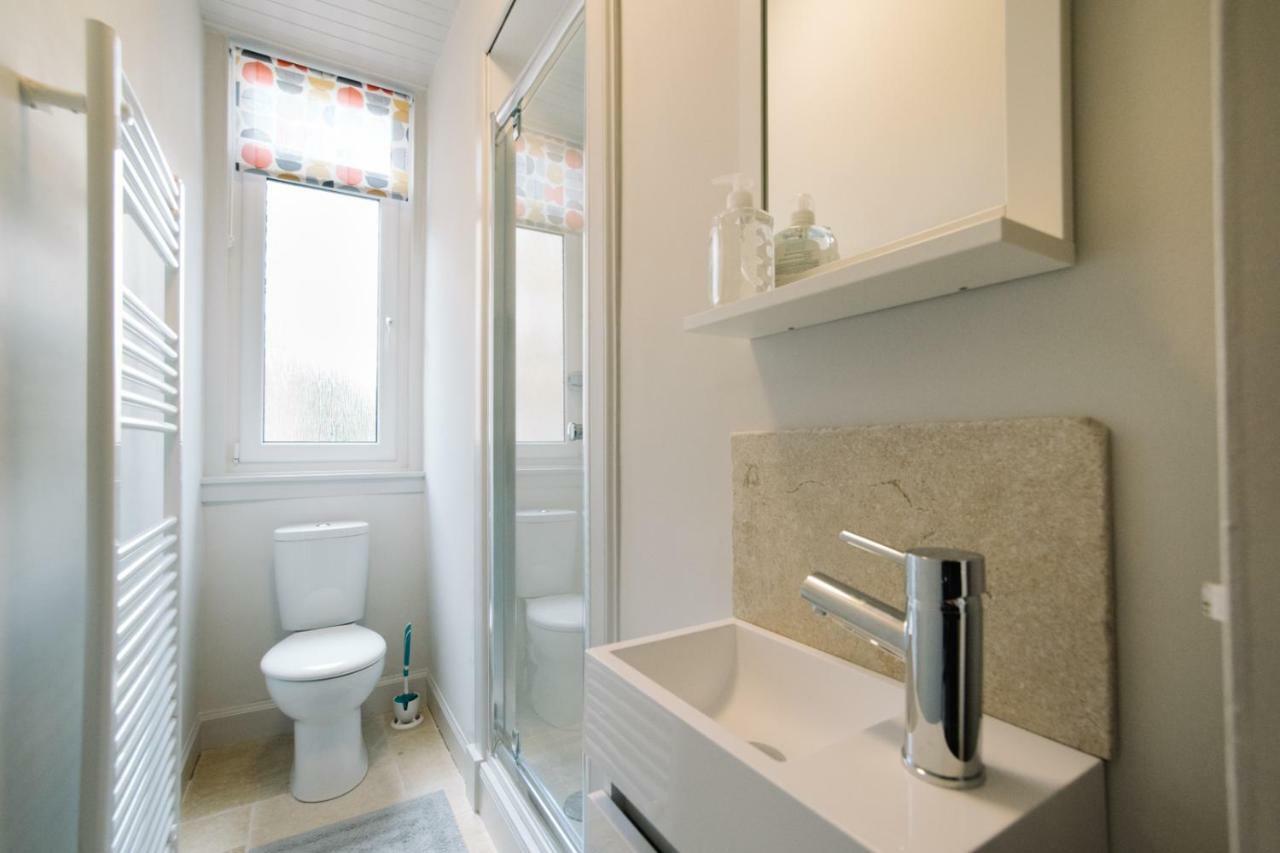 Beautiful Centre - Holyrood Park Apartment EDI