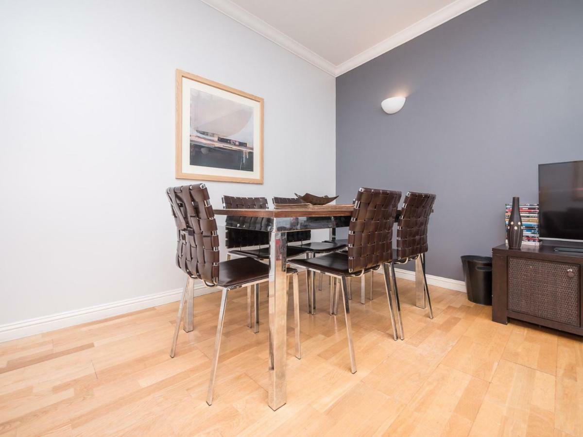 Festival Lets Apartment Edinburgh